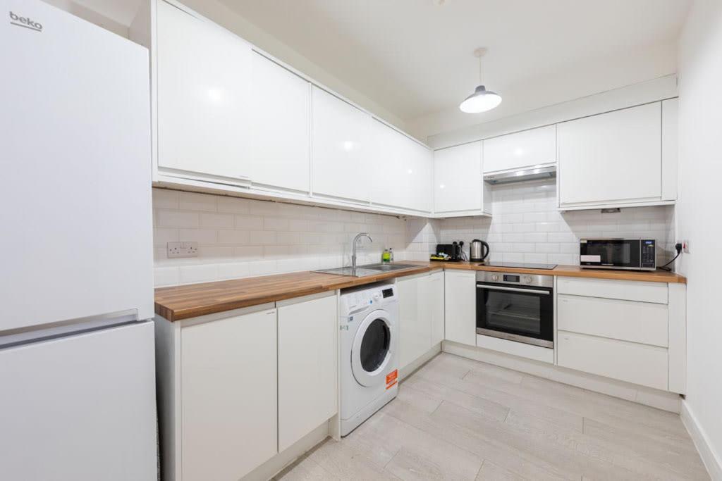 Victorian Beauty With Private Toilet And Shower Near Tube Station London Bagian luar foto